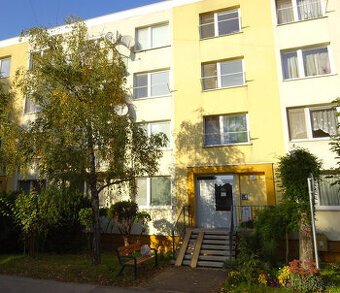 EXKLUZÍVNE, veľký 2izb.byt s balkónom Štefánikova trieda