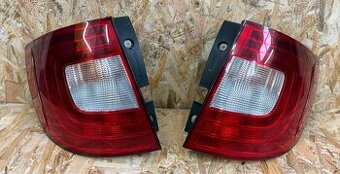 Škoda Superb 2 Combi predlift, prave & ľavé zadne svetlo