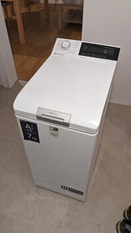 Práčka Electrolux SteamCare 700