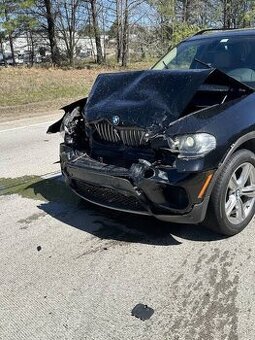 Hladam X5 E70 173kw čiernu