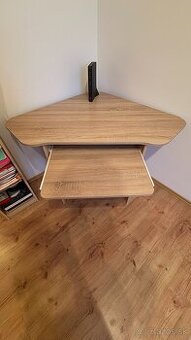 Konferenčný stolík