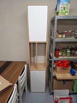 Skrinka pod televizor