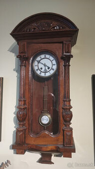 Predám starožitné nástenné hodiny