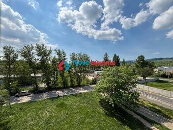 Na predaj - zariadená garsónka + loggia Bratislava - Vajnory