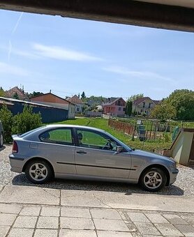 BMW 318TD compact