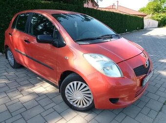 Predám Toyota Yaris 1.3 VVTI 64kw s klímou