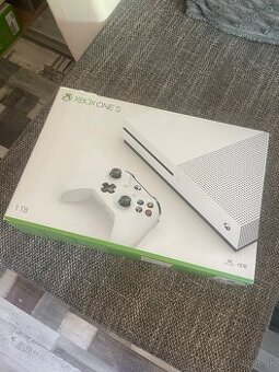 Predám Xbox One S 1TB