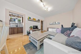 Pezinok, Suvorovova - veľký 3 izbový byt