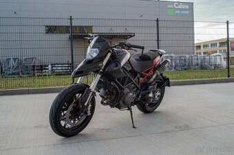 Ducati hypermotard 796