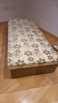 Predám posteľ s úložným priestorom – 200 × 90 cm