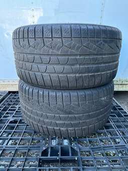 PREDÁM 2 kusy zimné pneumatiky PIRELLI 285/35 R20 104V