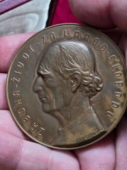 Predám medailu Andrej Hlinka