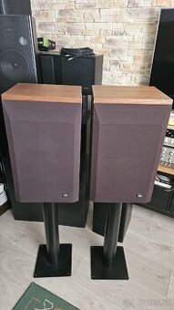 JBL l46