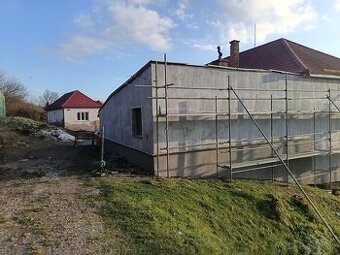 Murár hľadá zákazky