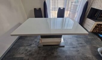 Jedálenský stôl + stoličky