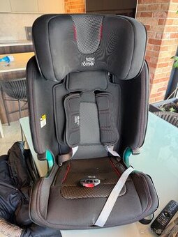 Predám autosedačku BRITAX ROMER Advansafix i-size