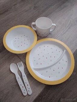 Plastovy detsky riad