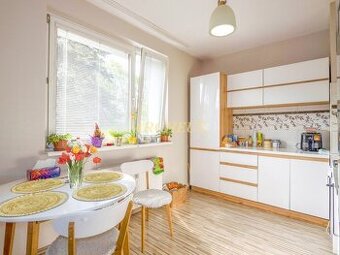 NA PREDAJ, 3 IZBOVÝ BYT, 67m2, ARM. GEN. SVOBODU, PREŠOV