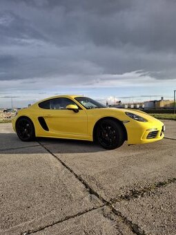 Porsche Cayman PDK / Bose / R20 Carrera disky