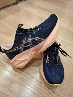 Asics novablast 5