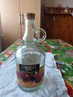 Sklenené fľaše s uškom 1 liter