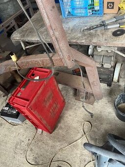 Ponúkam na predaj kabínu Zetor Fortera