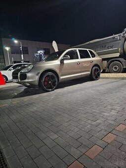 Gemballa Porsche Kolesa 295/30 R22 - 1