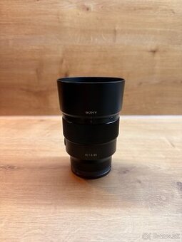 Sony 35mm f1.8 a Sony 85mm f1.8 - 1