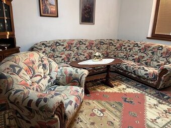 Rohová sedačka vo výbornom stave.