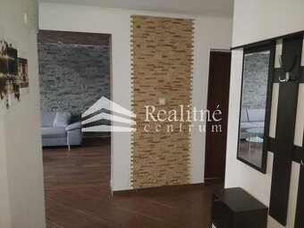 Predám 3 izb. byt+garáž+pozemok - 1