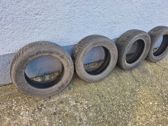 Predám zimné Bridgestone R16