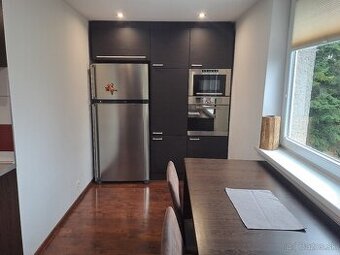 Na predaj - 3-izbový byt s loggiou, Prešov.