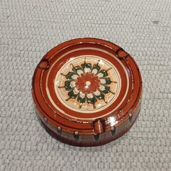 Bulharská keramika - váza + popolník