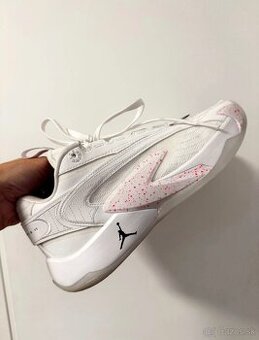 basketbalové tenisky jordan luka 2