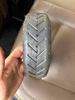 Predám novú pneumatiku na elektrickú kolobežku 8 ½ × 2