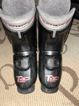 Lyžiarky Tecno 265cm