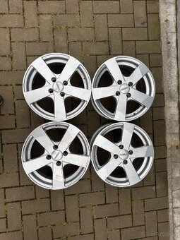 Suzuki skoda Mazda SEAT 4x100 15”