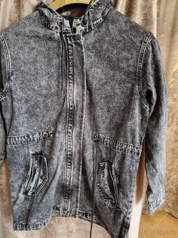 Predĺžená riflova bunda