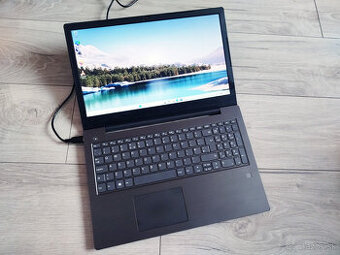 notebook Lenovo IdeaPad - 15.6" AMD A4, 8GB, 2x VGA, SSD