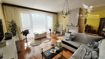 Veľkometrážny rodinný dom s dvojgarážou v centre Galanty