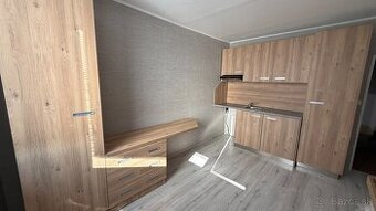 Ponúkam do prenájmu garsónku v centre mesta Levice.