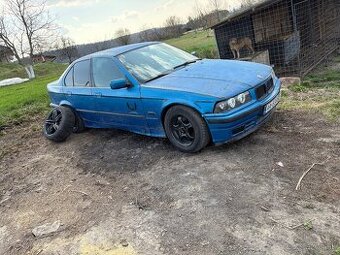 Predam bmw e36