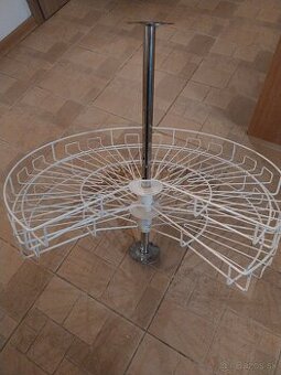 Otočný rohový kôš