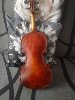 Predám staré,4/4 skúške s puzdrom