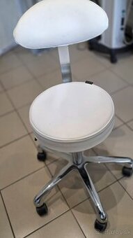 Kozmetická stolička