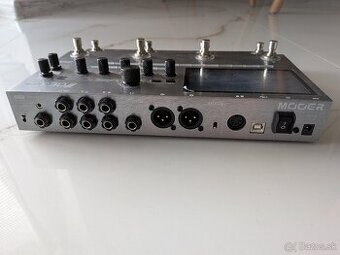 MOOER GE 300 Gitarový multiefekt