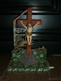 Ludový Ježiško na kríži.