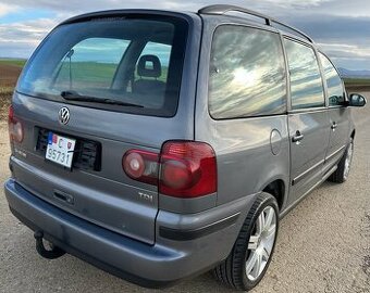 Volkswagen Sharan 1.9 TDI,4x4,85kW,2009,185000km,serviska