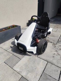 Detská elektrická motorkára