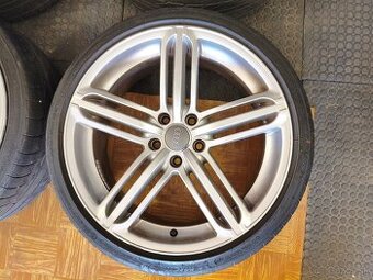 R19 235/35 Audi